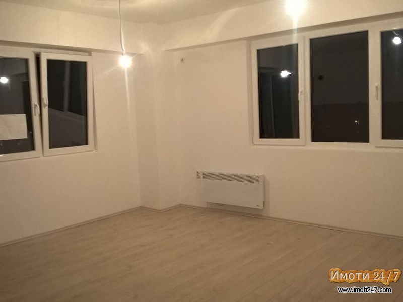 Se prodava dvosoben stan vo kisela voda
