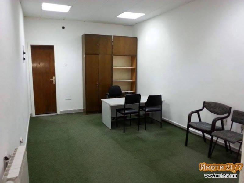 Издавам деловен простор 25м2 во Скопје  кај Млечен ресторан