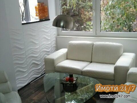 Prodavam 3-soben stan na ul Ruzveltova