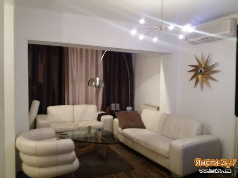 Prodavam 3-soben stan na ul Ruzveltova