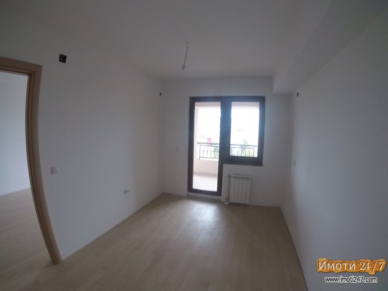 PRODAVA STAN VO NOVATA ZGRADA NA ADORA  FLATIRON 