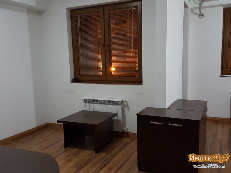 4 soben vo grand prestiz 1 kat namesten za kancelarii biroa  350 evra