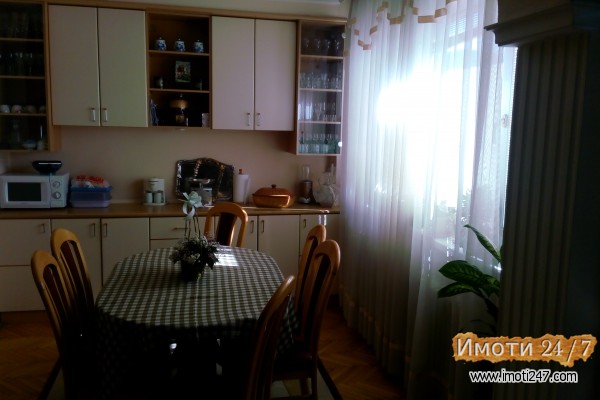 Се продава стан во Кисела Вода 86м2