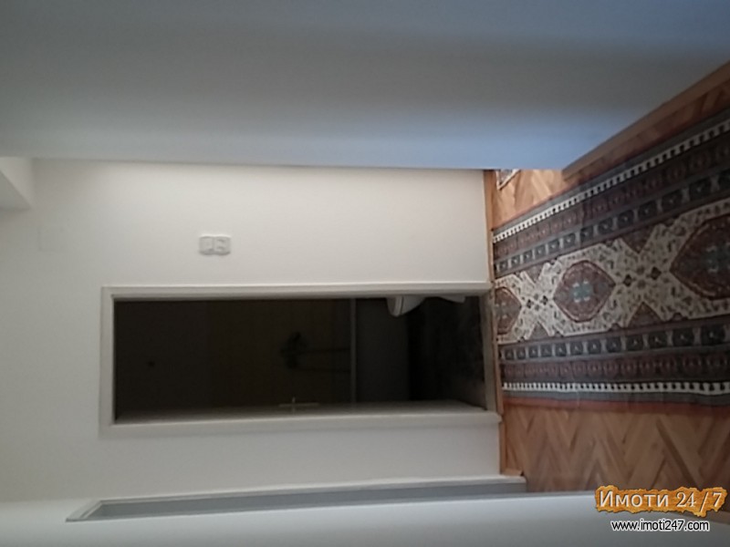 Prodavam stan od 52m2so podrum 7m2