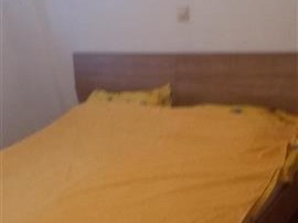 Се издава стан во Центар кај Рамстор Клинички и МВР