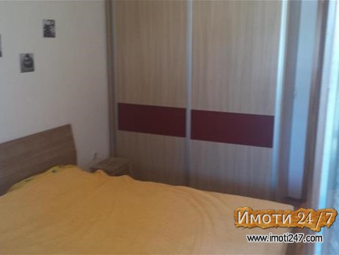 Се издава стан во Центар кај Рамстор Клинички и МВР