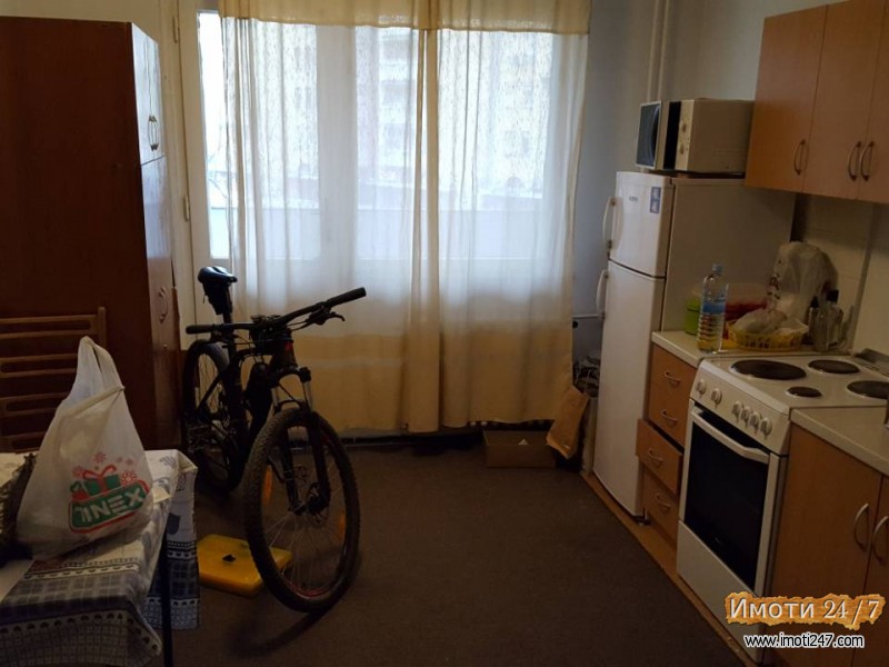 Dvosoben stan vo Karpos 4 namesten