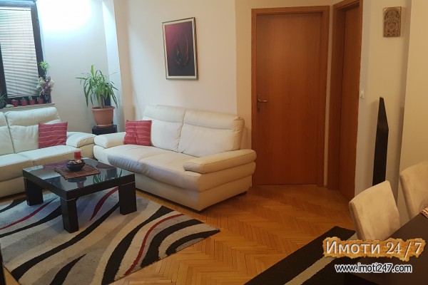 prodavam trosoben stan vo aerodrom 61m2
