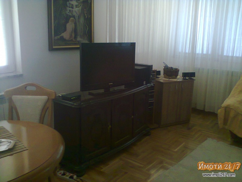 se izdava nov dvosoben stan crnice