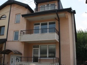 Куќа за продажба во Маџари-Триангла