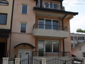 Куќа за продажба во Маџари-Триангла