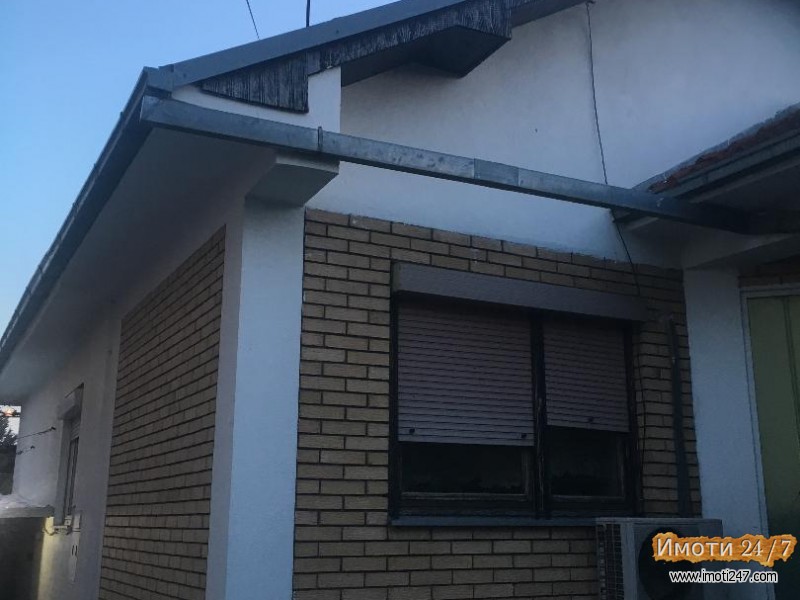 продавам куќа во Ченто -стан од 153м2гаража 22м2 и двор 280м2