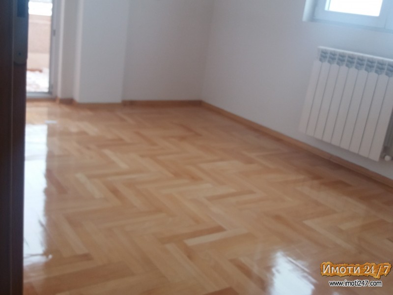 Centar mmaalo 79m2 nov vseliv stan na 46kat