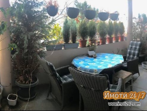 Kapistecna ul Kozara 105m2 stan 4sob komplet luks renoviran