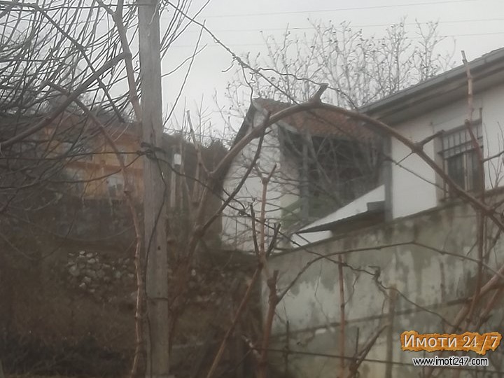 Se prodava kuka a so plac na Teferic vo Pripor