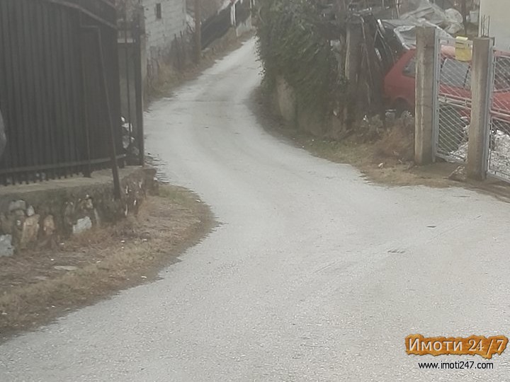 Se prodava kuka a so plac na Teferic vo Pripor
