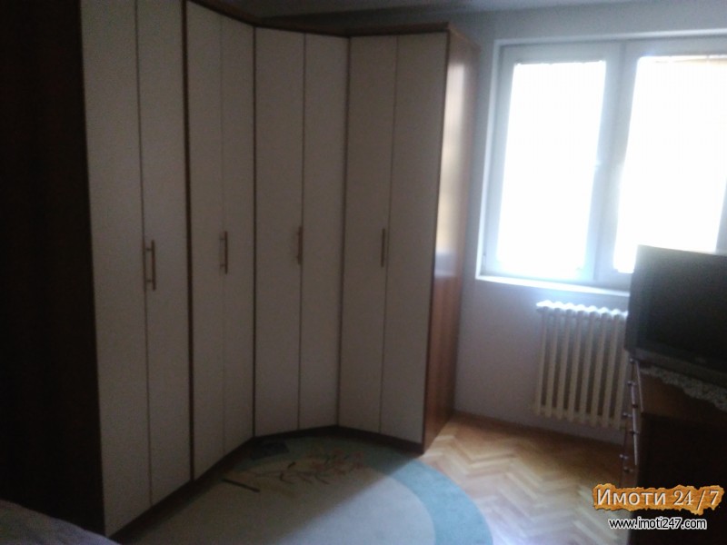 Издавам ста во нас Аеродром