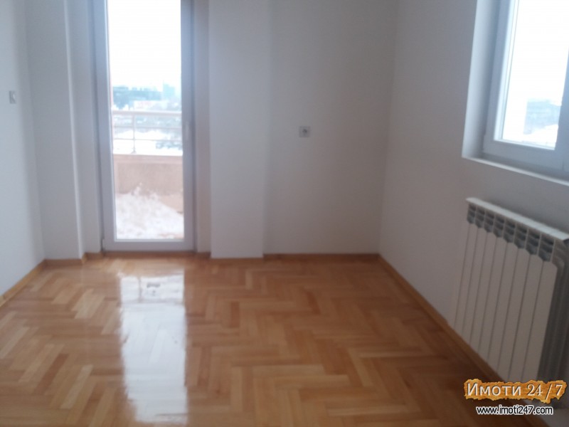 Centar mmaalo 79m2 nov vseliv stan na 46kat