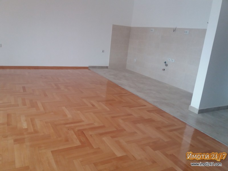 Centar mmaalo 79m2 nov vseliv stan na 46kat
