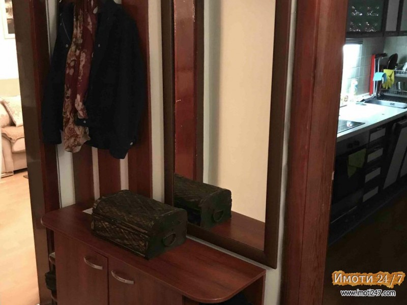 Продавам стан во Карпош 1 50 м2 трети спрат спроти Симпо