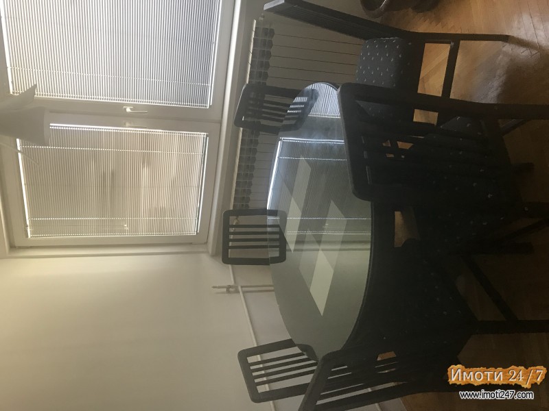 Се продава трособен стан во Аеродром 72м2