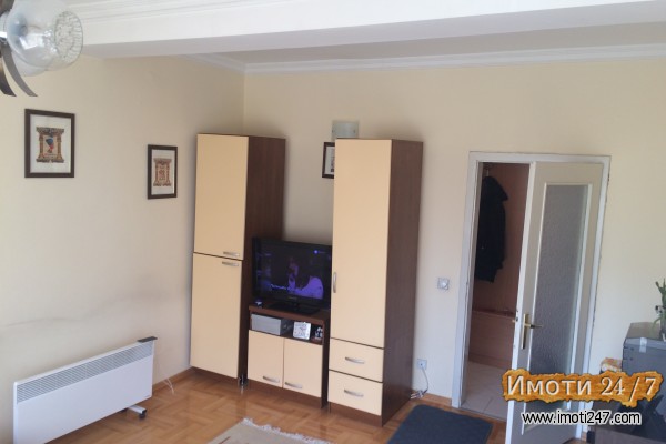 Dvosoben stan 56m2 Aerodrom