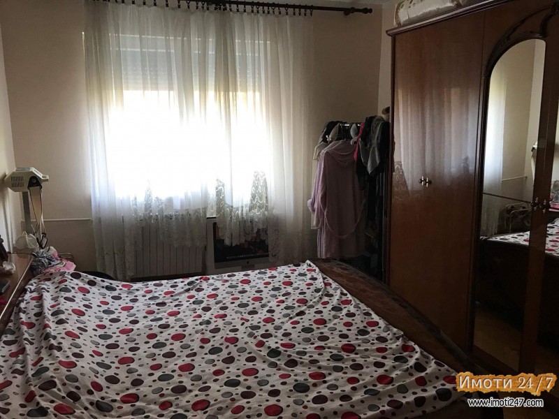 Се продава стан во Карпош 4 