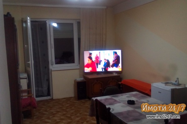 Se prodava stan vo Topansko