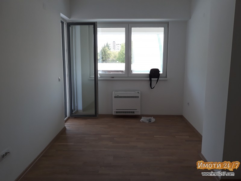 Se izdava stan vo Aerodrom 