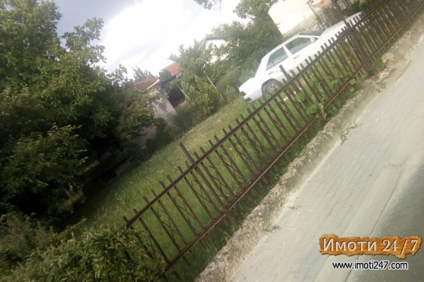 Prodavam plac 