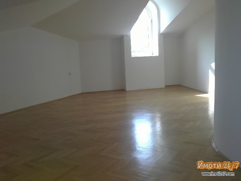 136m2 Stan vo Pripor