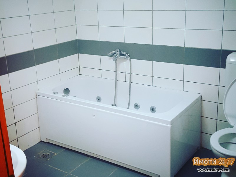 Издавам стан во Центар