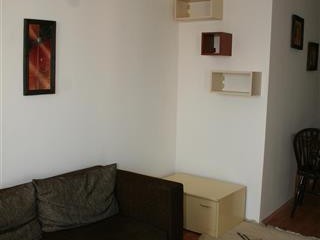 Se izdava stan vo Aerodrom vo ELENA LUKA HOME