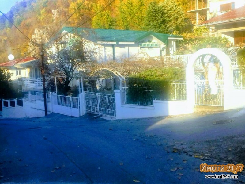 ПРОДАЖБА НА КУЌА ВО ЛАГАДИН-ОХРИД
