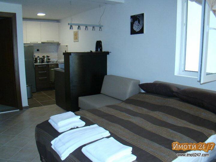 Издавам луксузни апартмани во Лагадин Охрид