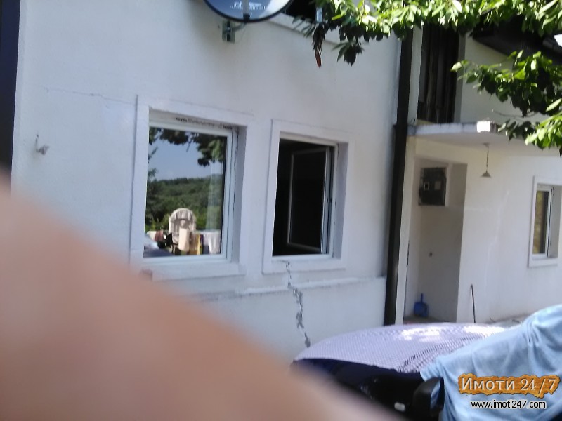 Se itno i povolno prodava 12 od imotot vo selo Bulacani 