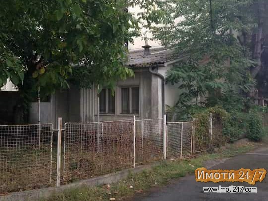 Se prodavaat kukja so baraka vo Butel1 Skopje