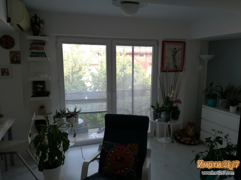 Se prodava stan vo Kisela Voda