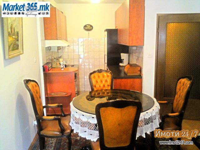 Се продава двособен стан во Центар