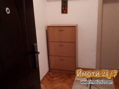 Издавам реновиран стан во Дебар маало 