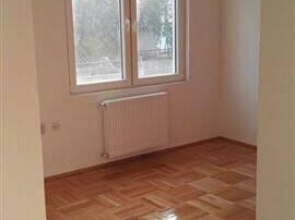 SE PRODAVA STAN OD 96M2