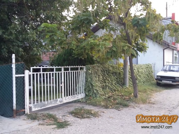 Продавам Чист Плац во нас ЃПетров
