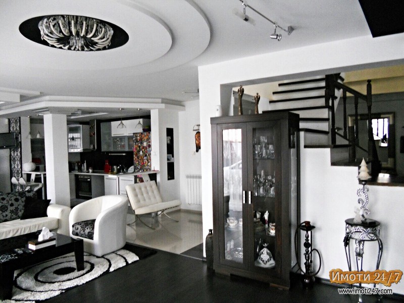 SE PRODAVA LUKSUZNO NAMESTEN STAN VO ZDANEC