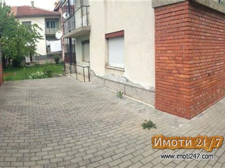 Продавам куќа во Охрид