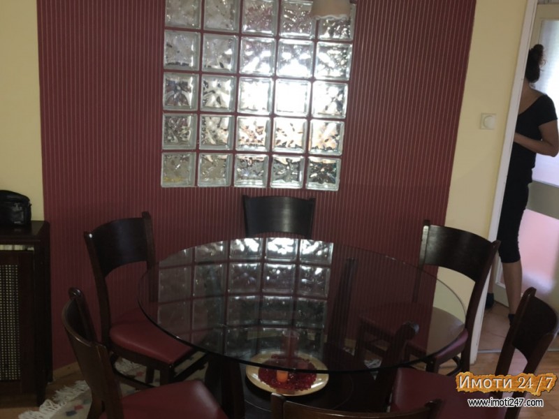 ODLICEN STAN 89m2 NASPROTI CITY MALL-prizemje