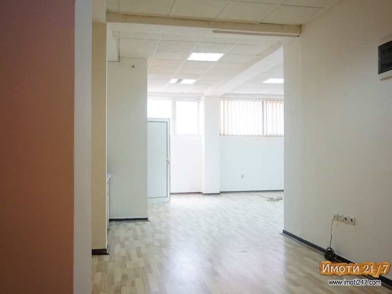 Се издава деловен простор