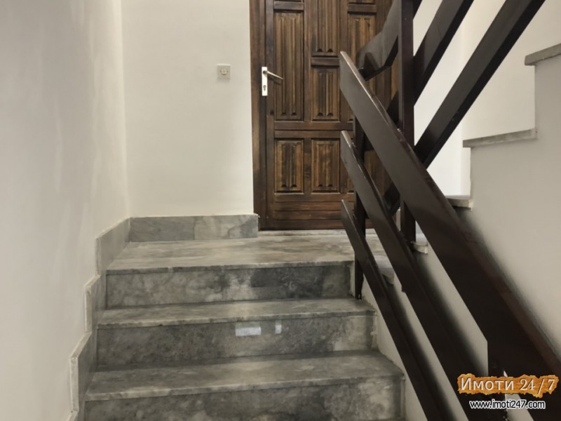 SE PRODAVA STAN VO KISELA VODA 116m2 - 1kat