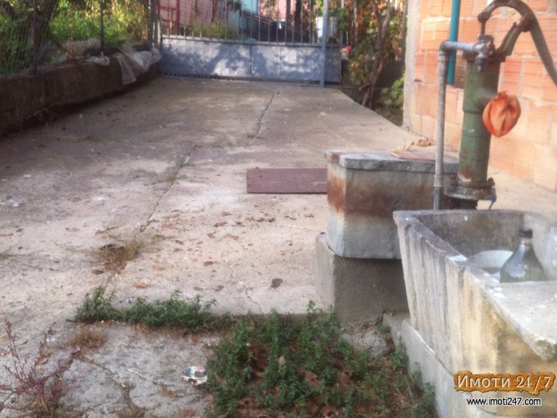 Prodavam Kuca i Niva vo Kumanovo