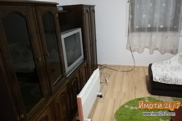 Se izdava sprat od kuka za kancelarii