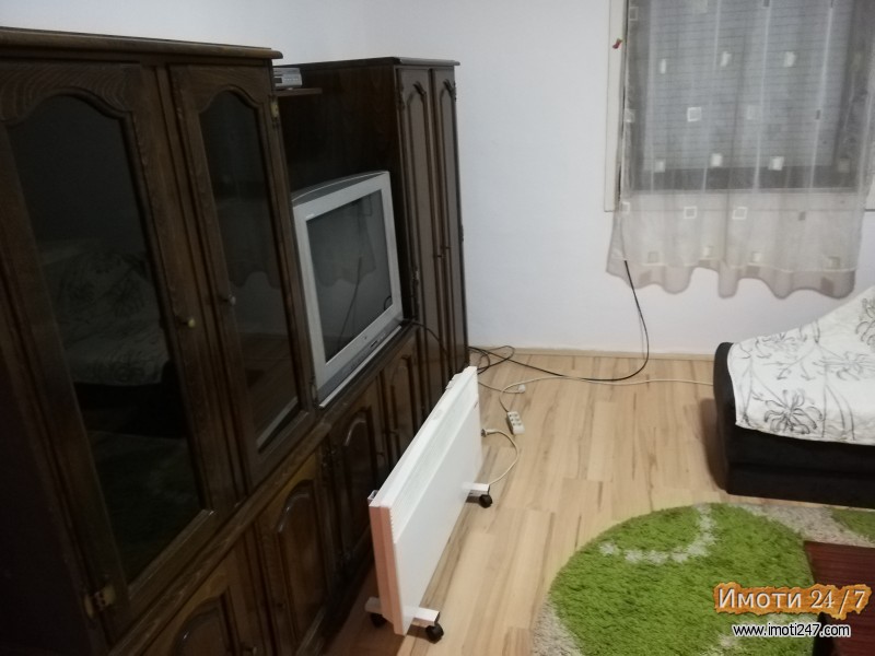 Se izdava sprat od kuka za kancelarii